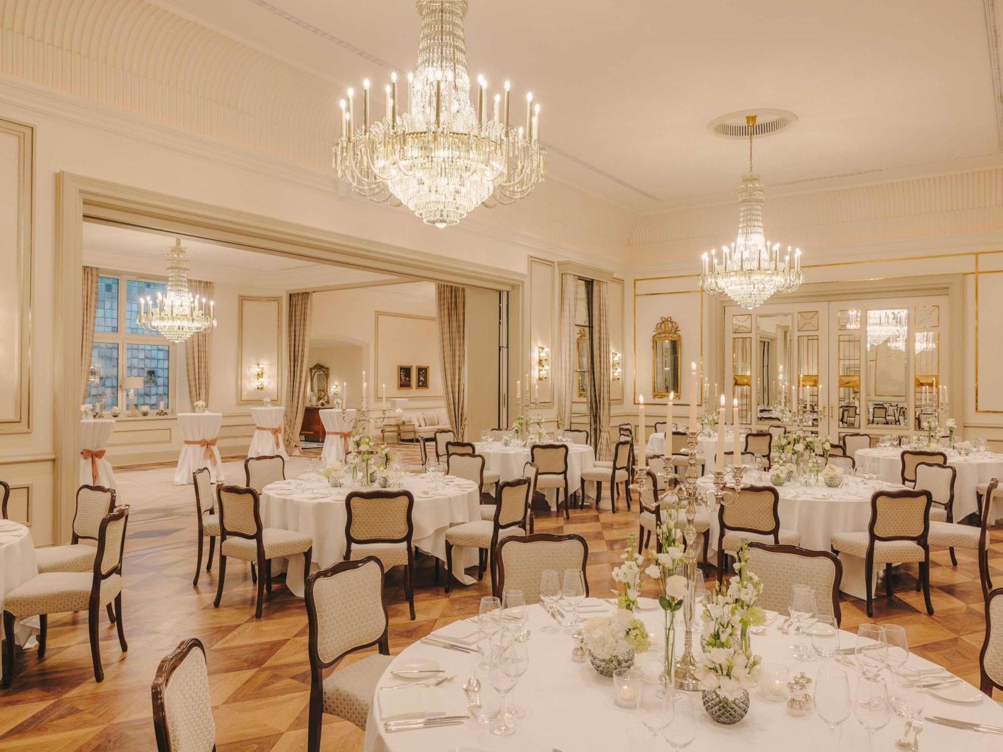 Hotel Fairmont Vier Jahreszeiten Hamburg